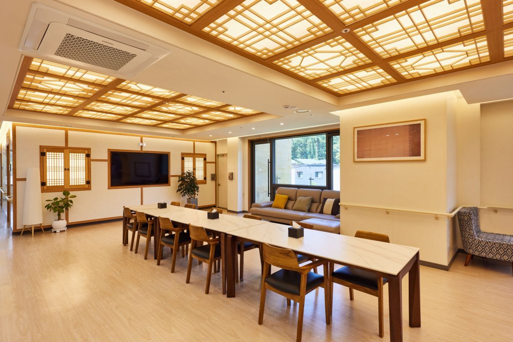 案例研究:Caredoc Carehome — 韩国龙仁高端养老社区